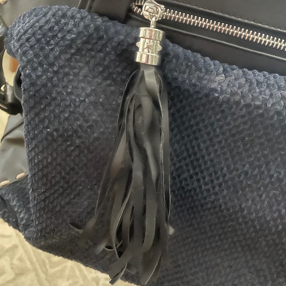 Penny loves Kenny Satchel like new - Picture 5 of 6